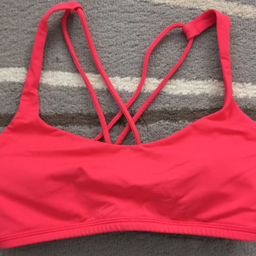 Pink lululemon sports bra